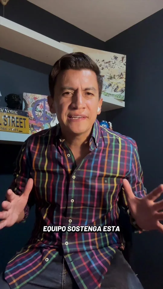 Adán Sthif hablando sobre equipos de alto desempeño