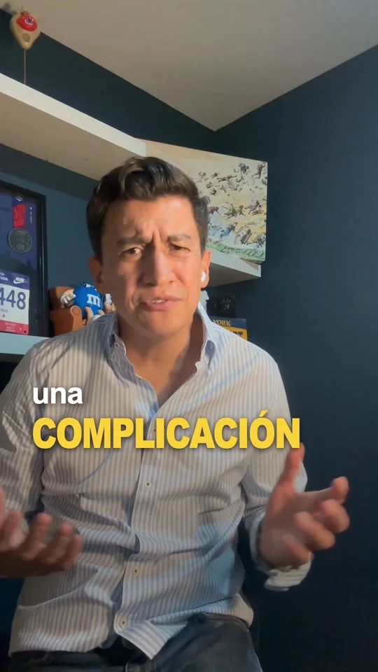 Adán Sthif explicando los sesgos al desarrollar productos